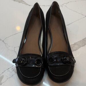Kenneth Cole Reaction  Black Women's Flats
